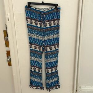 American Eagle Outfitters Blue and White Paisley Pants (S)